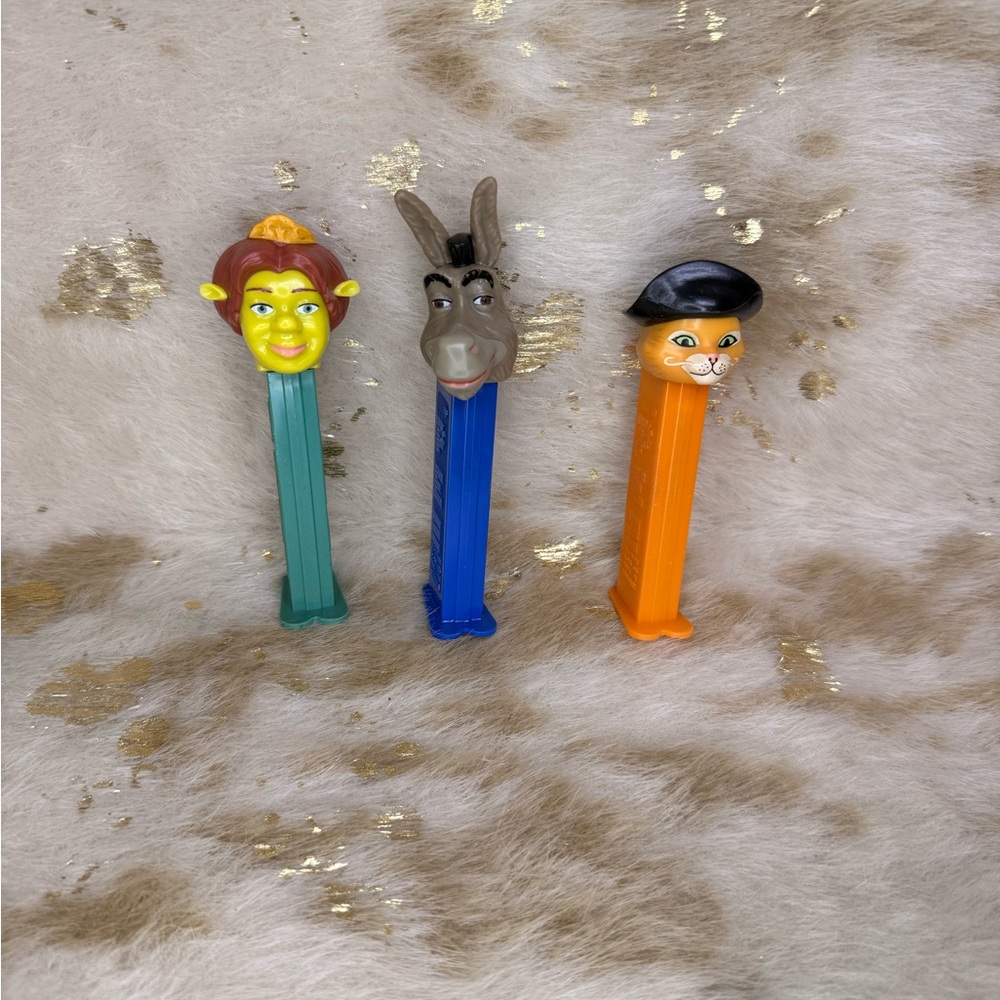 Lot‎ of 3 DreamWorks Shrek Pez Dispensers Puss In Boots, Fiona, & Donkey